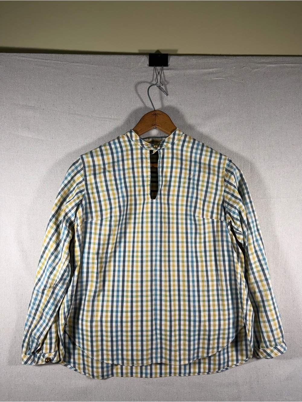 Women's Yellow & Blue Gingham Keyhole Blouse